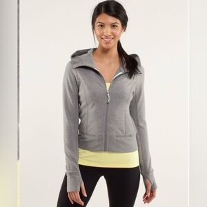 Lululemon Throw Me Over Hoodie grey sweatshirt size 8 full zip up fitted jacket